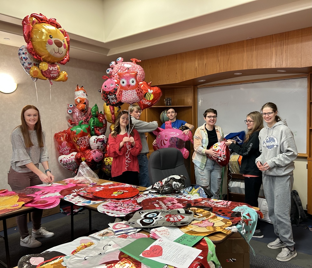 seniors and valentine's day balloons